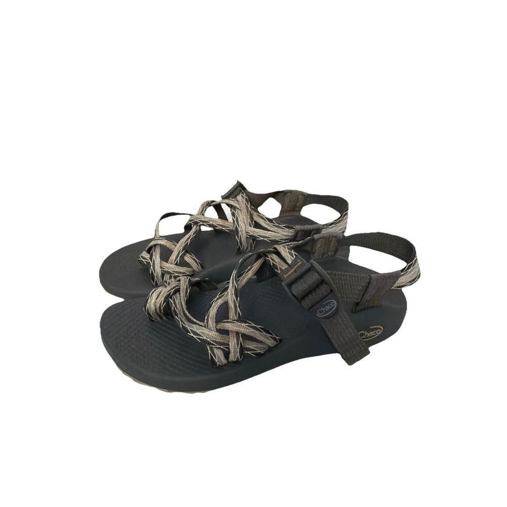 Women’s Chaco Sandals Strappy Casual Shoes Hiking Comfort Gray and Black Size 7